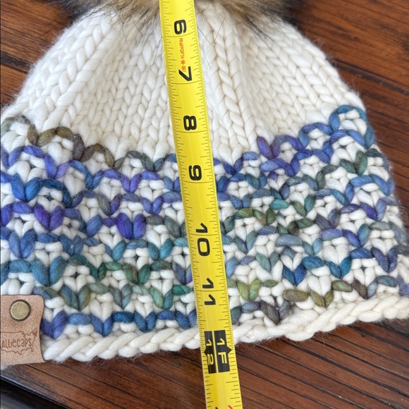 Allicaps knit hat - Picture 6 of 7